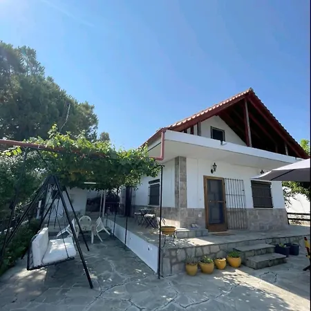 Dorothy's House * Nea Plagia