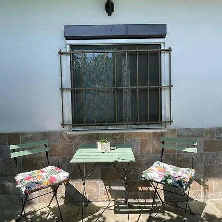 Holiday home Dorothy's House Nea Plagia