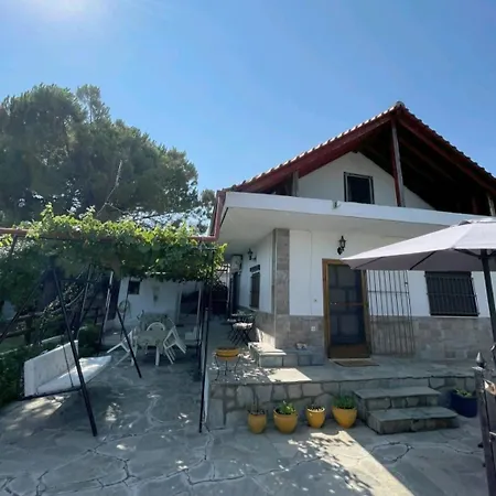 Dorothy's House Holiday home